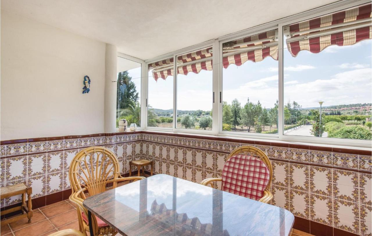 Awesome Home In Caravaca With Kitchen Caravaca De La Cruz Bagian luar foto