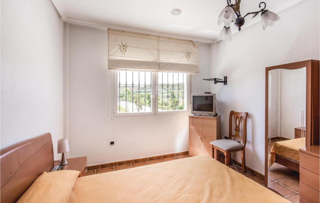 Awesome Home In Caravaca With Kitchen Caravaca De La Cruz Bagian luar foto