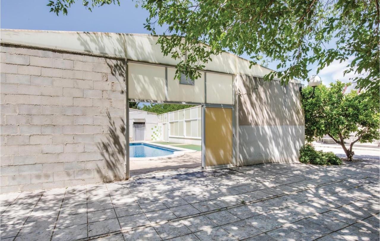 Awesome Home In Caravaca With Kitchen Caravaca De La Cruz Bagian luar foto